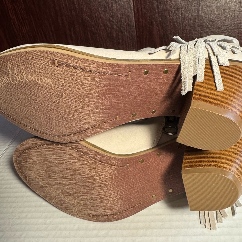 Sam Edelman Leather Cream Ankle Boots with Fringe 7.5 - Picture 7 of 7